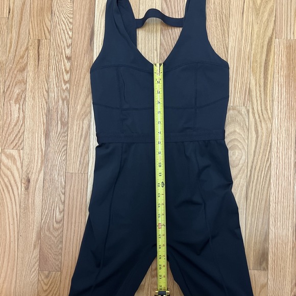 Fabletics Black Ribbed V Neck Cutout Back Athleisure Jumpsuit Leggings - Picture 10 of 11